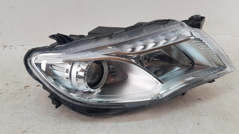 Фара geely atlas. Головные фары geely atlas 2024 фото. Geely atlas pro фары правая галоген. Блок драйвер фары атлас. Фара geely atlas.