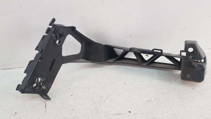 Кронштейн бампера пежо. Крепление переднего бампера peugeot expert 3. Верхний каркас переднего бампера пежо 408. Кронштейн бампера пежо 308 правый. Peugeot 206 2008 левый кронштейн переднего бампера.