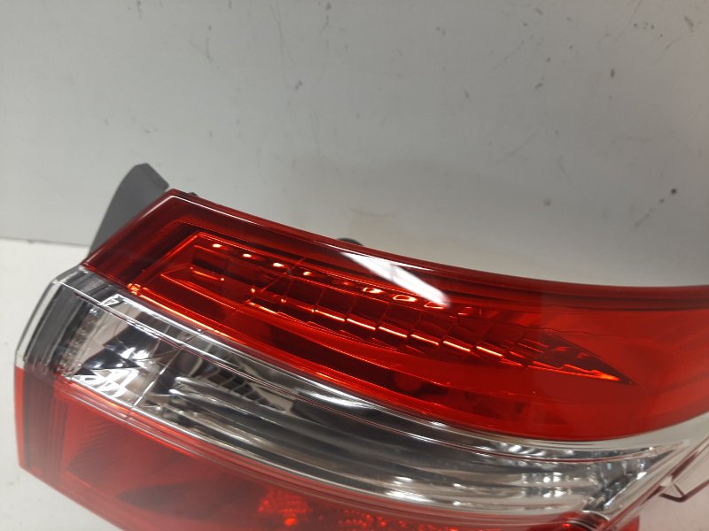 Фонарь задний правый Corolla 2014-2016 E180