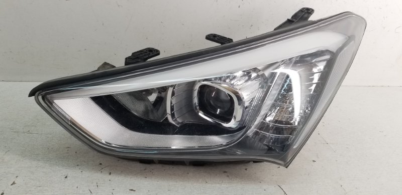 Фара левая Hyundai Santa FE 2012-2016 3 921012W600 Б/У