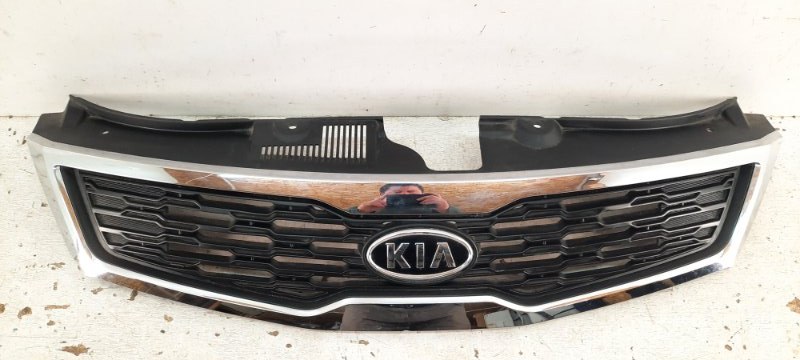 Решетка радиатора KIa Ceed 2010-2012 1 863511H500 Б/У