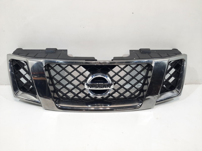 Решетка радиатора передняя Nissan Pathfinder 2010-2014 R51 623115X00A Б/У