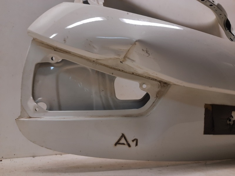Крышка багажника задняя A1 2010-2015 8X