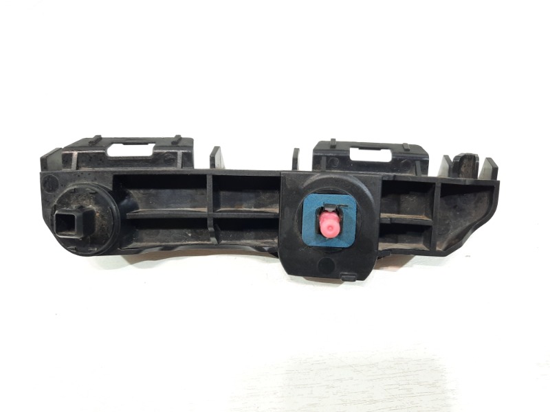 Кронштейн задний правый Toyota Rav4 2012- 40 5256242020 Б/У