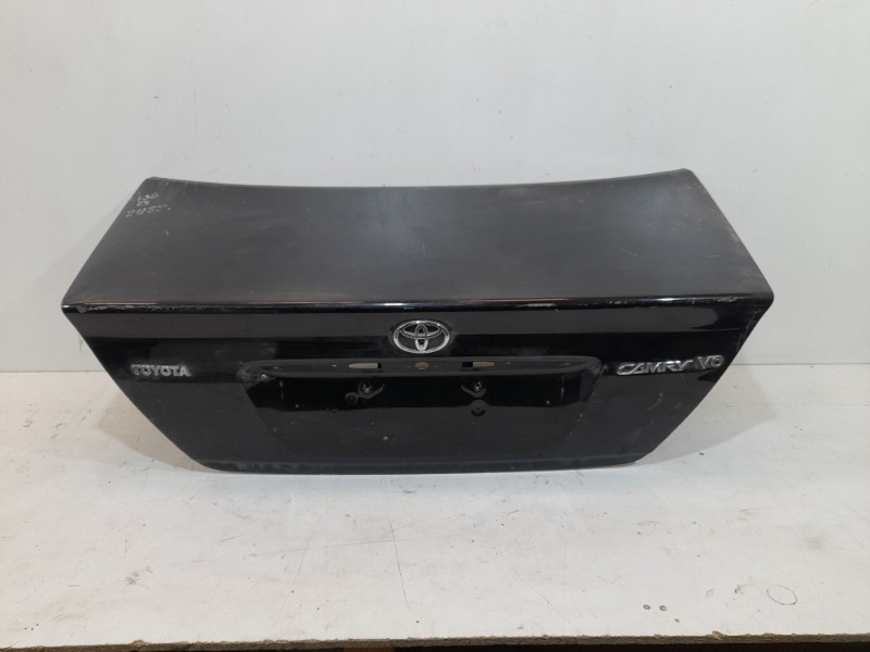 Крышка багажника Toyota Camry 2001-2006 V30 6440133280 Б/У