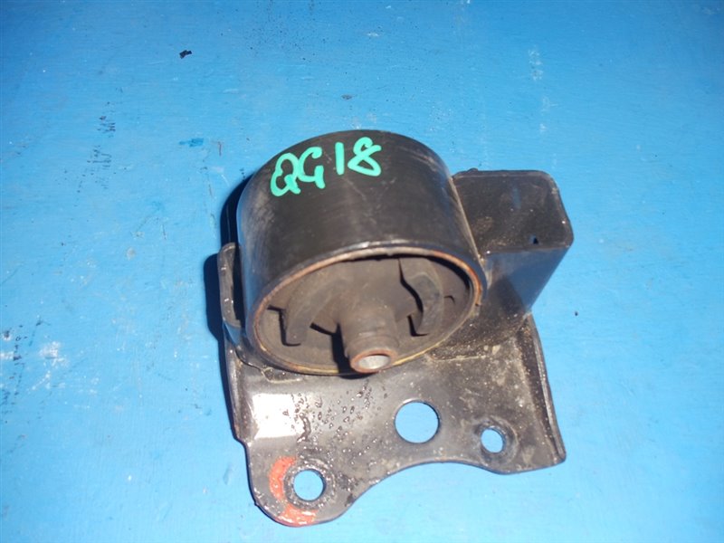 Подушка кпп NISSAN BLUEBIRD SYLPHY QG10 QG15DE QG18-320379A контрактная