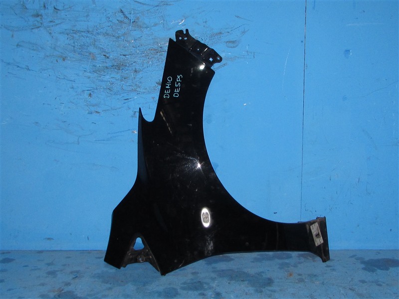 Крыло переднее правое MAZDA DEMIO 2007 - 2011 DE3FS ZJ D01G52111B контрактная