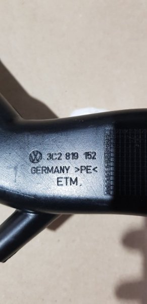 Воздуховод Volkswagen Passat B6 BVY