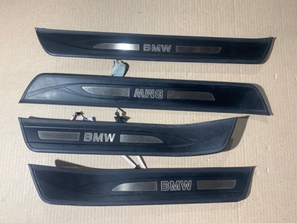 Комплект накладок на пороги BMW 5-Series 535i GT 2009 F07 N55B30 51137193472 контрактная