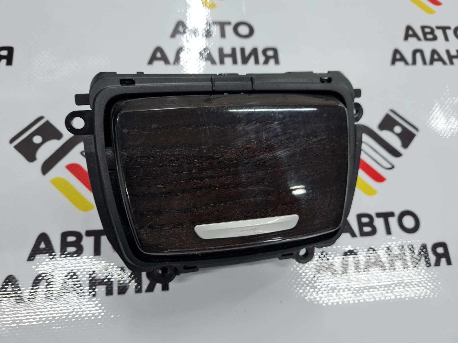 Пепельница BMW 5-Series 523d 2012 F10 N47T N47D20C 51169206347 контрактная