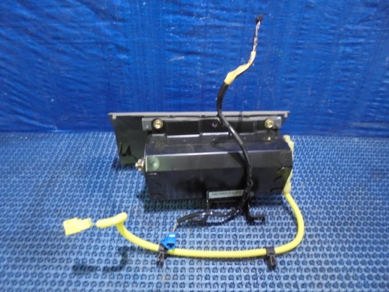 Подушка безопасности пассажирская (в торпедо) GRAND HIACE VCH16 5VZ-FE