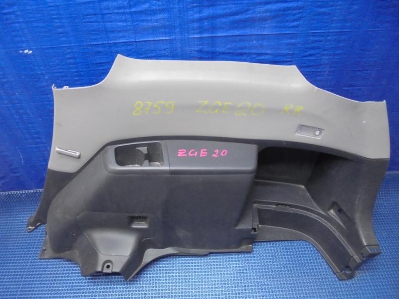 Обшивка багажника правая TOYOTA WISH ZGE20 2ZR-FAE 64730-68030-B2 контрактная