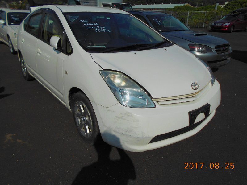 Дверь передняя левая TOYOTA PRIUS NHW20 1NZ-FXE