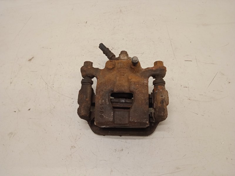 Задние суппорта ниссан теана j32. Ниссан теана задний суппорт. Суппорта ниссан теана j32. Суппорт ниссан теана j32 передний. Суппорт тормозной задний теана j32.