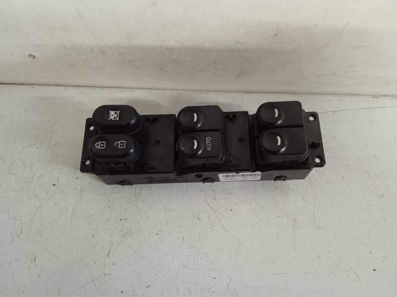 блок управления стеклоподъёмниками солярис 2011. блок управления стеклоподъемниками солярис 2015. 93570-1r300s4. блок стеклоподъемников хендай солярис. блок управления стеклоподъемниками hyundai solaris 2011 год.