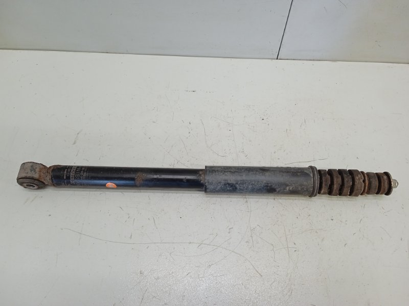 Амортизатор задний рено сандеро степвей 2015 год артикул. Задний амортизатор ниссан альмера g15. Задний амортизатор ниссан альмера g15. Nissan 5621000q2h. Nissan almera g15 амортизаторы.