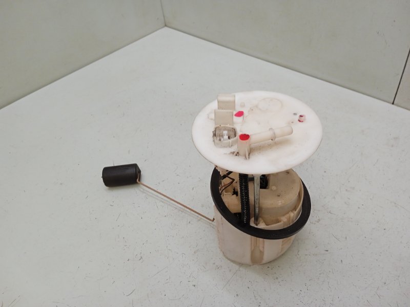 Бензонасос митсубиси мираж 2000 k1a. Бензонасос митсубиси каризма 2002. Топливный mitsubishi. 4. 4g15 топливный насос.