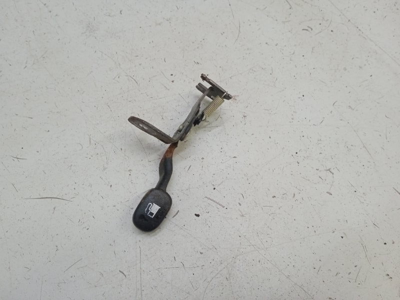 ручка открывания бака toyota corolla 100. ручка открытия капота honda civic 1997. шевроле спарк ручка открывания бака. ручка открывания бака гетц. ручка открывания бака.