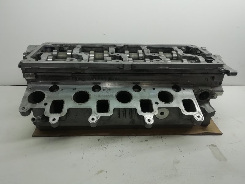 Головка блока цилиндров Volkswagen Crafter 2014 2.0 TDi 03L1032651EX Б/У