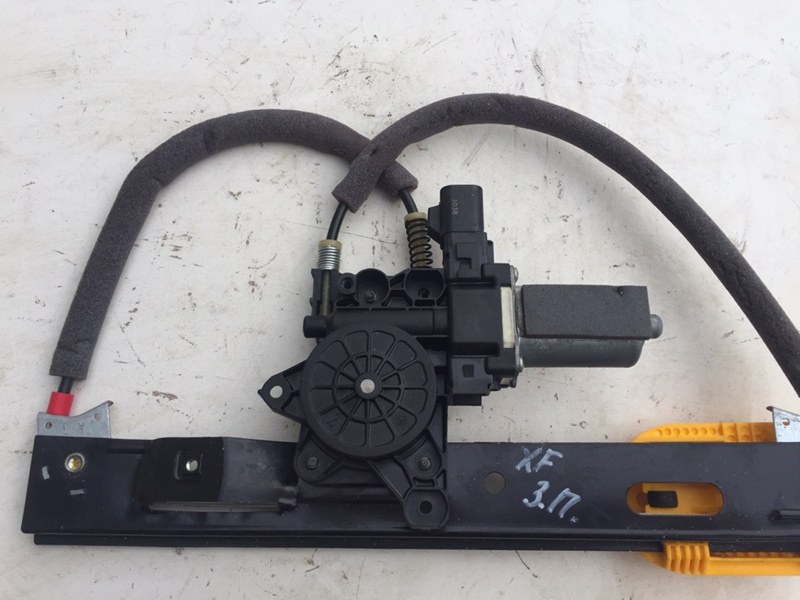Стеклоподъемник задний правый XF 2009 3.0 D