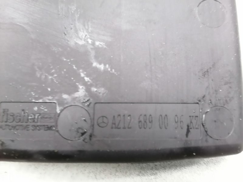 Коврик ящика передней консоли E350 2011 W212 3.5