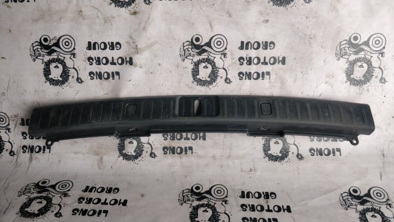 Накладка замка багажника TOYOTA HARRIER ACU30 2AZ-FE 69422-48010 контрактная