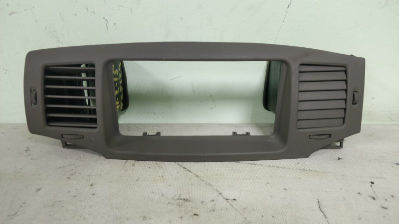 Консоль магнитофона TOYOTA COROLLA 2005 NZE124 1NZ-FE 55412-12680 контрактная