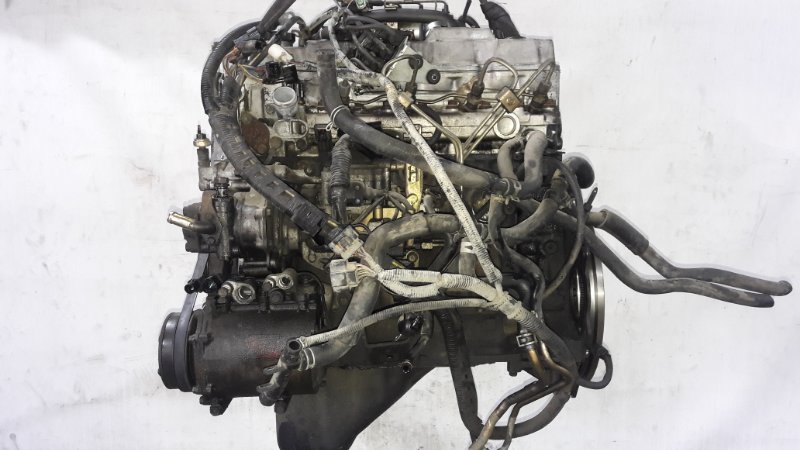Двигатель DELICA 1999.11 PE8W 4M40