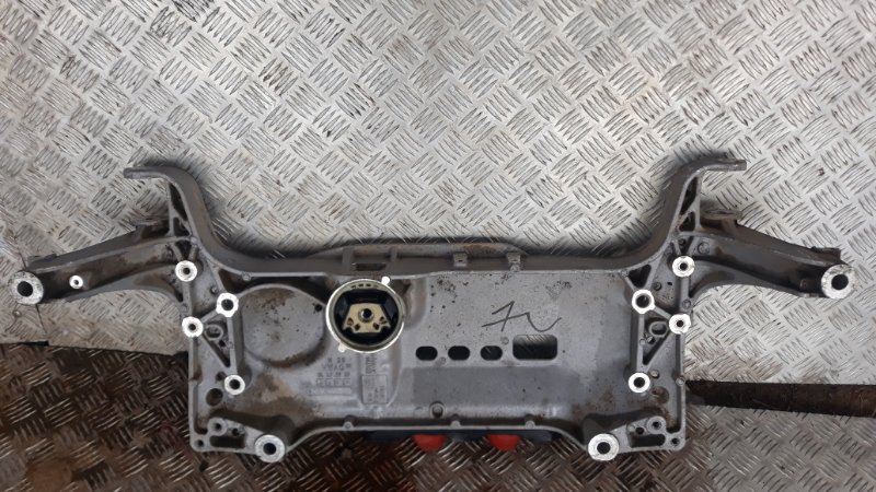 Тигуан передний подрамник. Передний подрамник тигуан 2. Передний подрамник тигуан 2. Подрамник тигуан 2. Подрамник volkswagen тигуан.