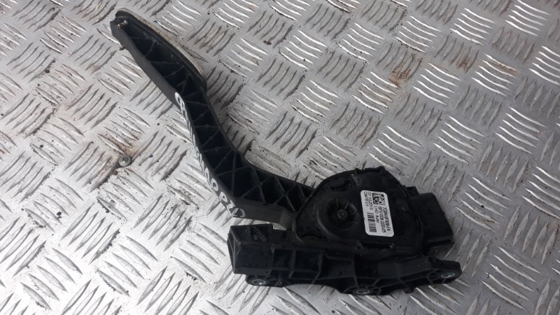 Педаль газа Land Rover Freelander 2 2007-2014 L359 2.2 224DT Б/У