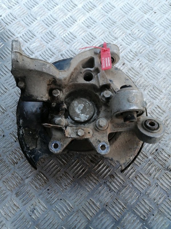 Запчасть кулак поворотный задний правый Volvo S60 2000-2009 RH 2.4 B 5244 S2 Б/У Кулак поворотный задний правый Volvo S60 2000-2009 RH 2.4 B 5244 S2 Б/У