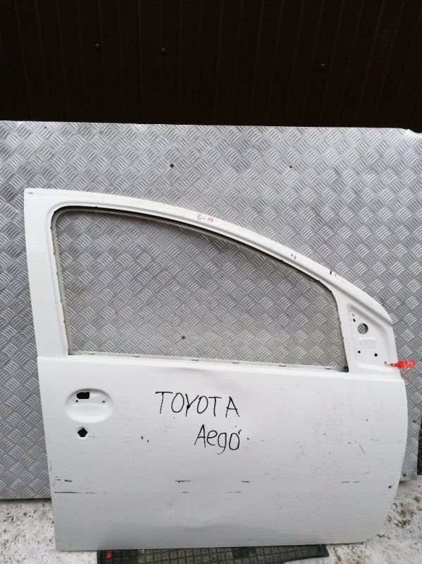 Дверь передняя правая Toyota Aygo 2005-2014 B40 67001-0H060 Б/У