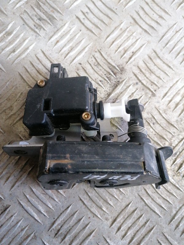 Замок багажника правый Range Rover 2002-2012 LM 5.0 508PN Замок багажника правый Range Rover 2002-2012 LM 5.0 508PN