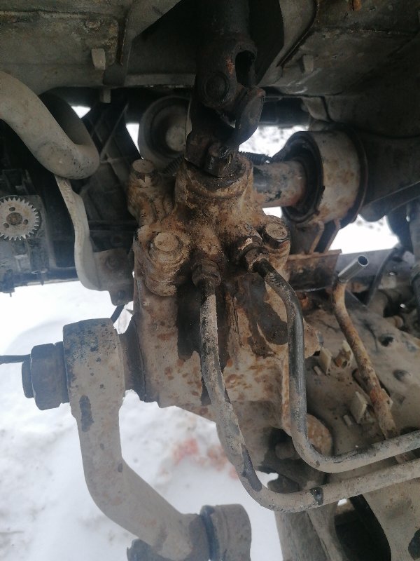 Рулевой редуктор Isuzu NQR 4HG1-T 4.6 Рулевой редуктор Isuzu NQR 4HG1-T 4.6