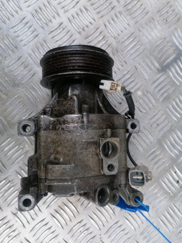 Компрессор кондиционера Toyota Corolla 2001-2007 E120 1.4 4ZZ-FE 4472206364 Б/У