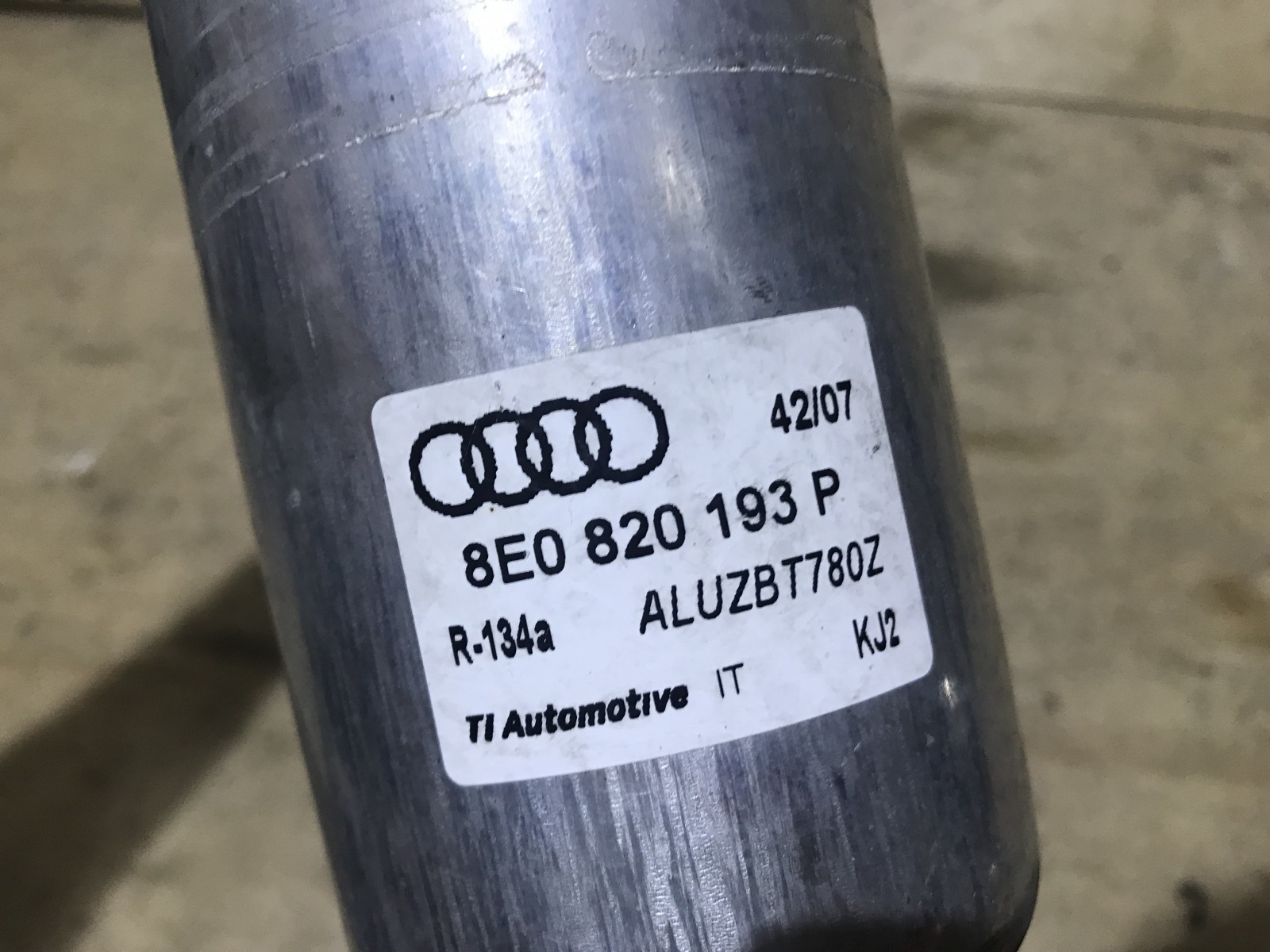 Осушитель кондиционера Audi A4 B7