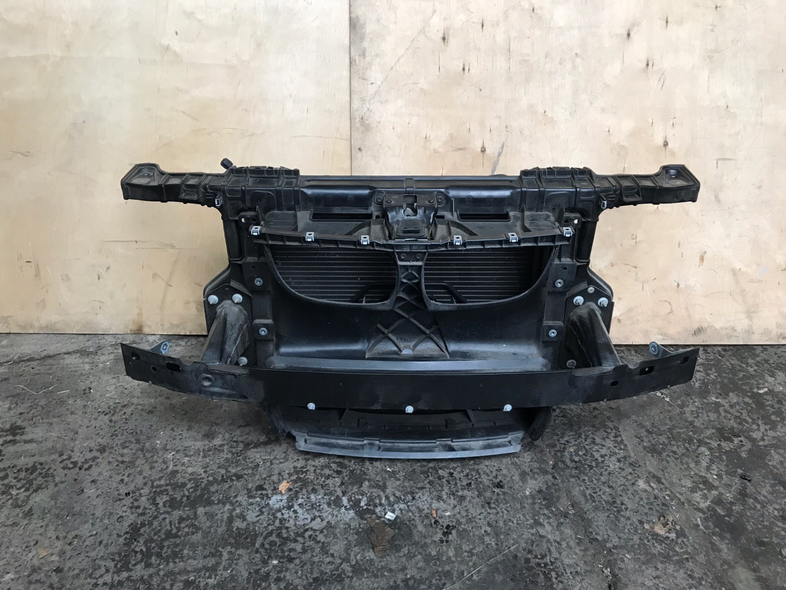 Панель передняя в сборе BMW 1-series E87 51647193192 контрактная