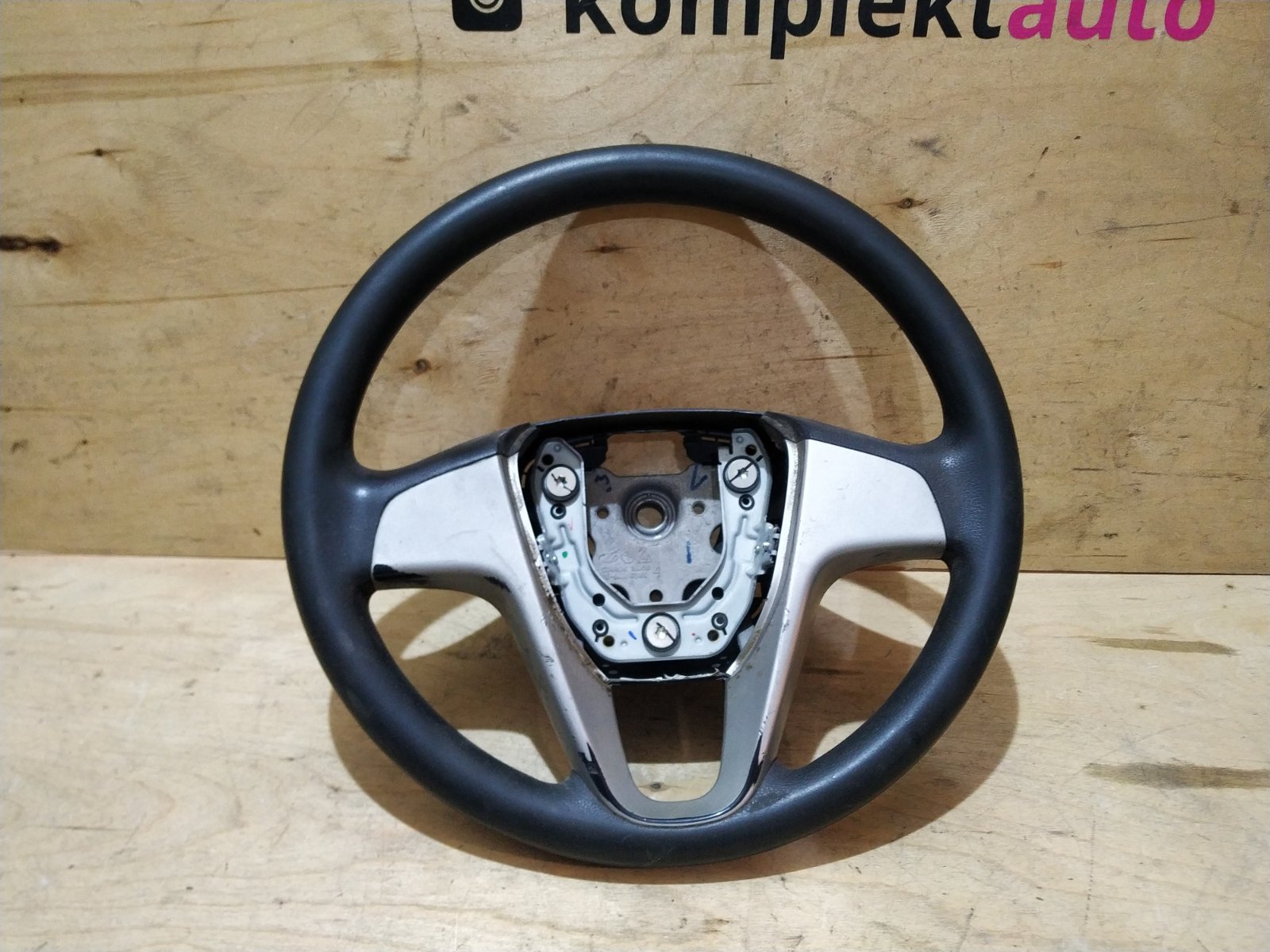 Руль Hyundai Solaris 2011-2014 1 G4FA 561101R100RY купить Б/У id8522