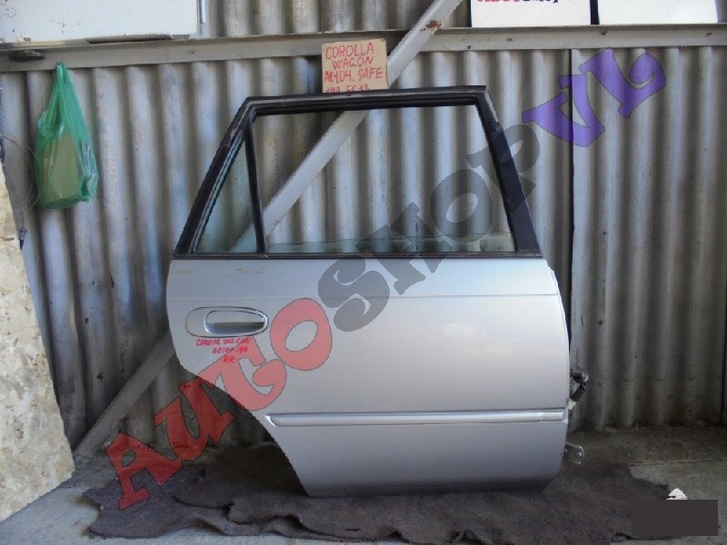 Дверь задняя правая TOYOTA COROLLA WAGON AE104 4AFE 67003-13240 контрактная