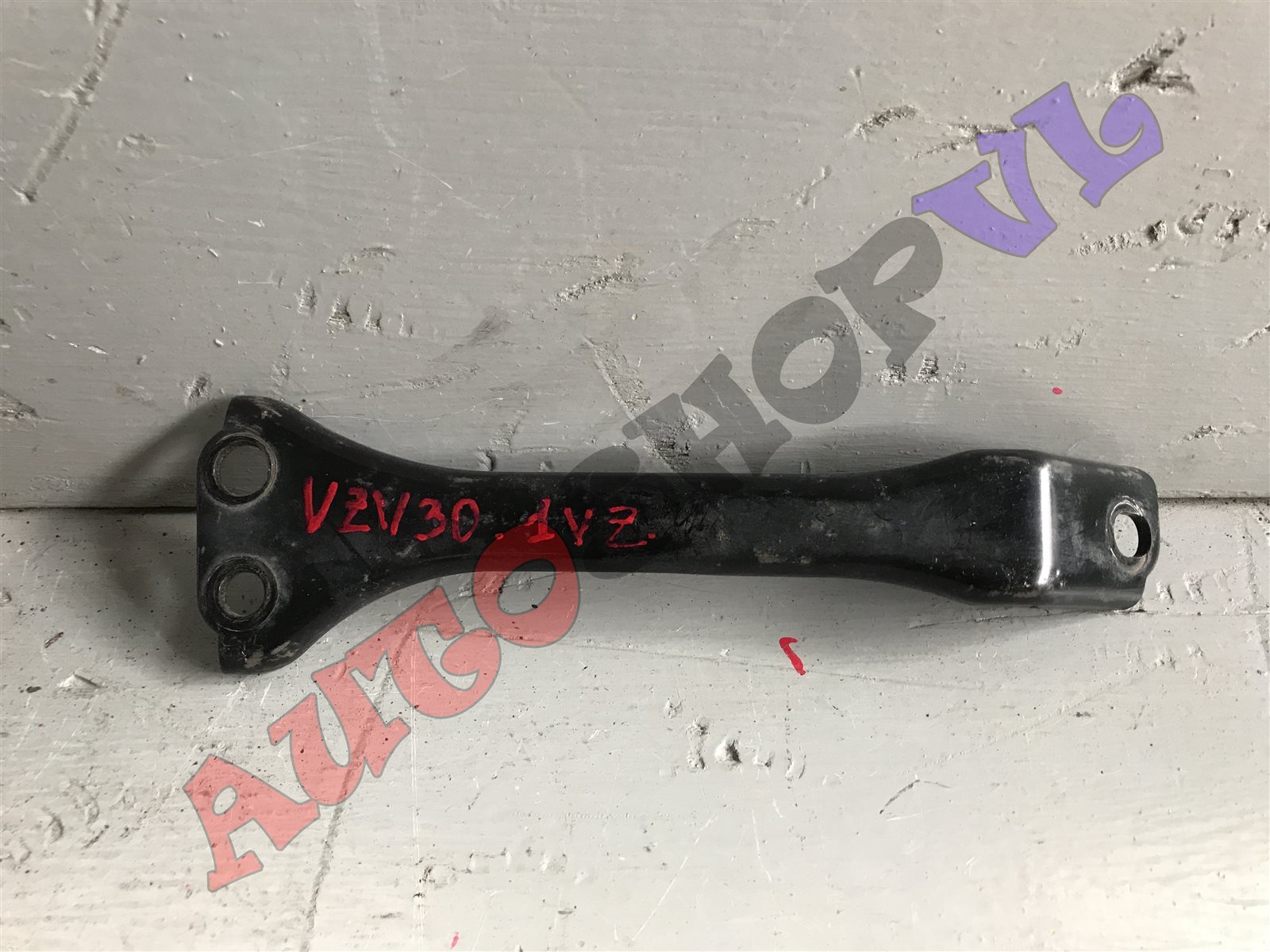 Крепление подушки двс CAMRY PROMINENT 12.1990 VZV30 1VZFE