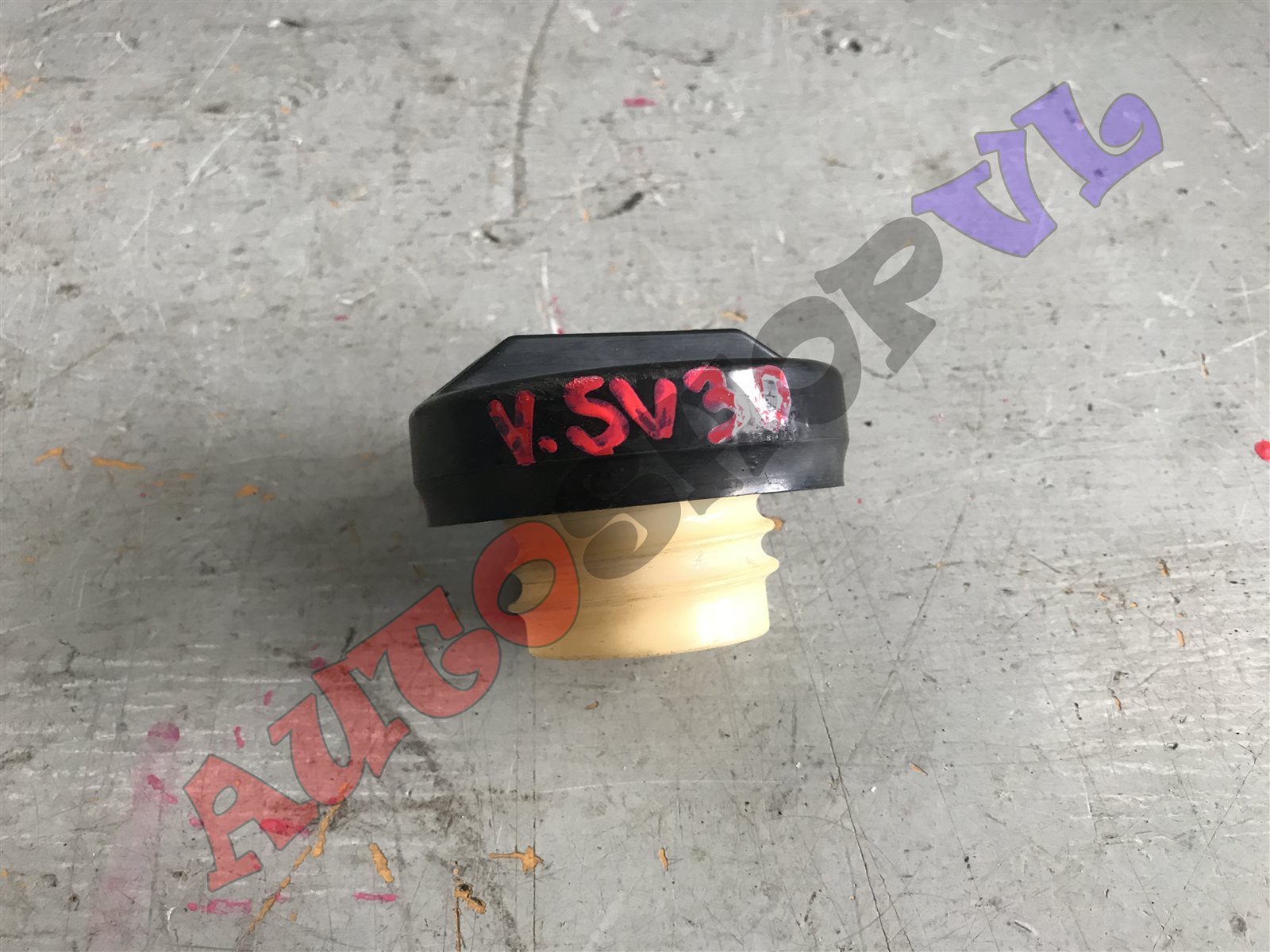 Крышка бензобака TOYOTA VISTA SV30 77310-16011 контрактная