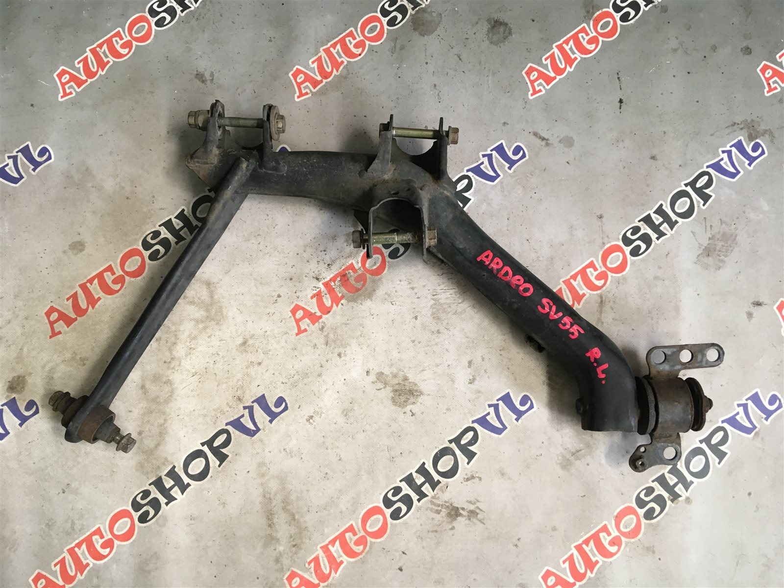 Рычаг задний левый TOYOTA VISTA ARDEO SV55 48720-32090 контрактная