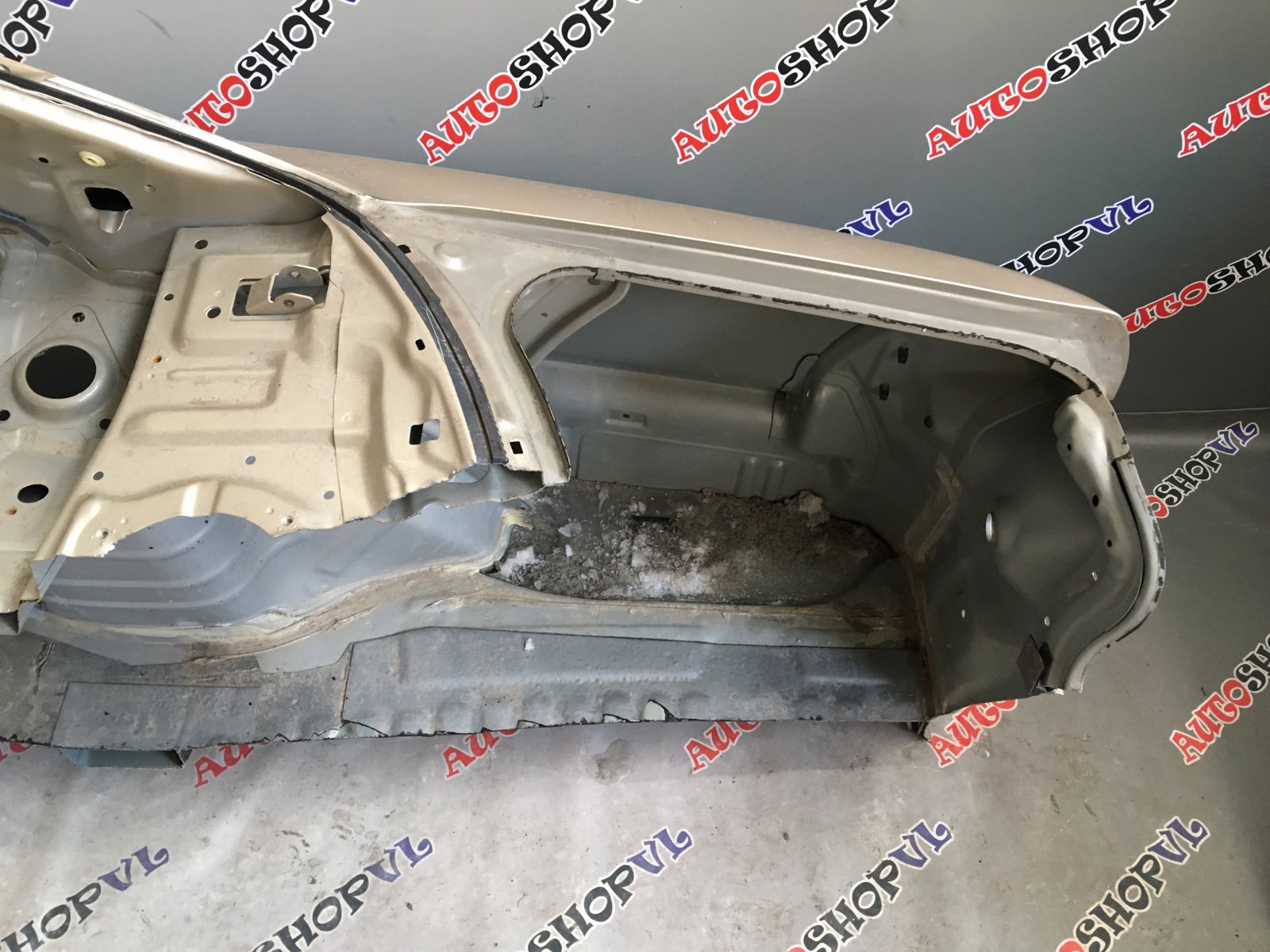 Крыло заднее правое CAMRY 03.1994 SV35 3SFE