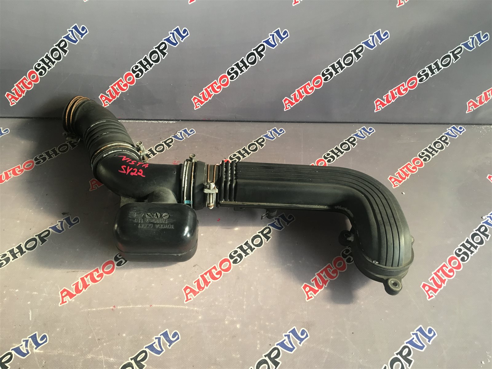 Гофра воздушного фильтра TOYOTA VISTA 02.1990 SV22 4SFI 17881-74220 контрактная