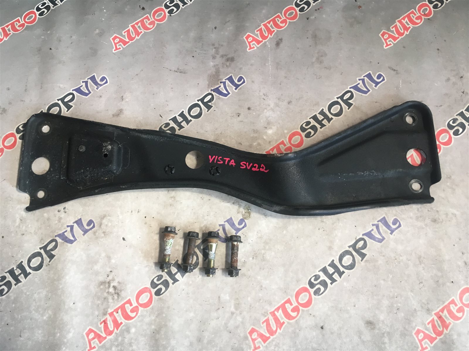 Балка поперечная передняя TOYOTA VISTA SV22 4SFI 51201-32020 купить  контрактная id13556