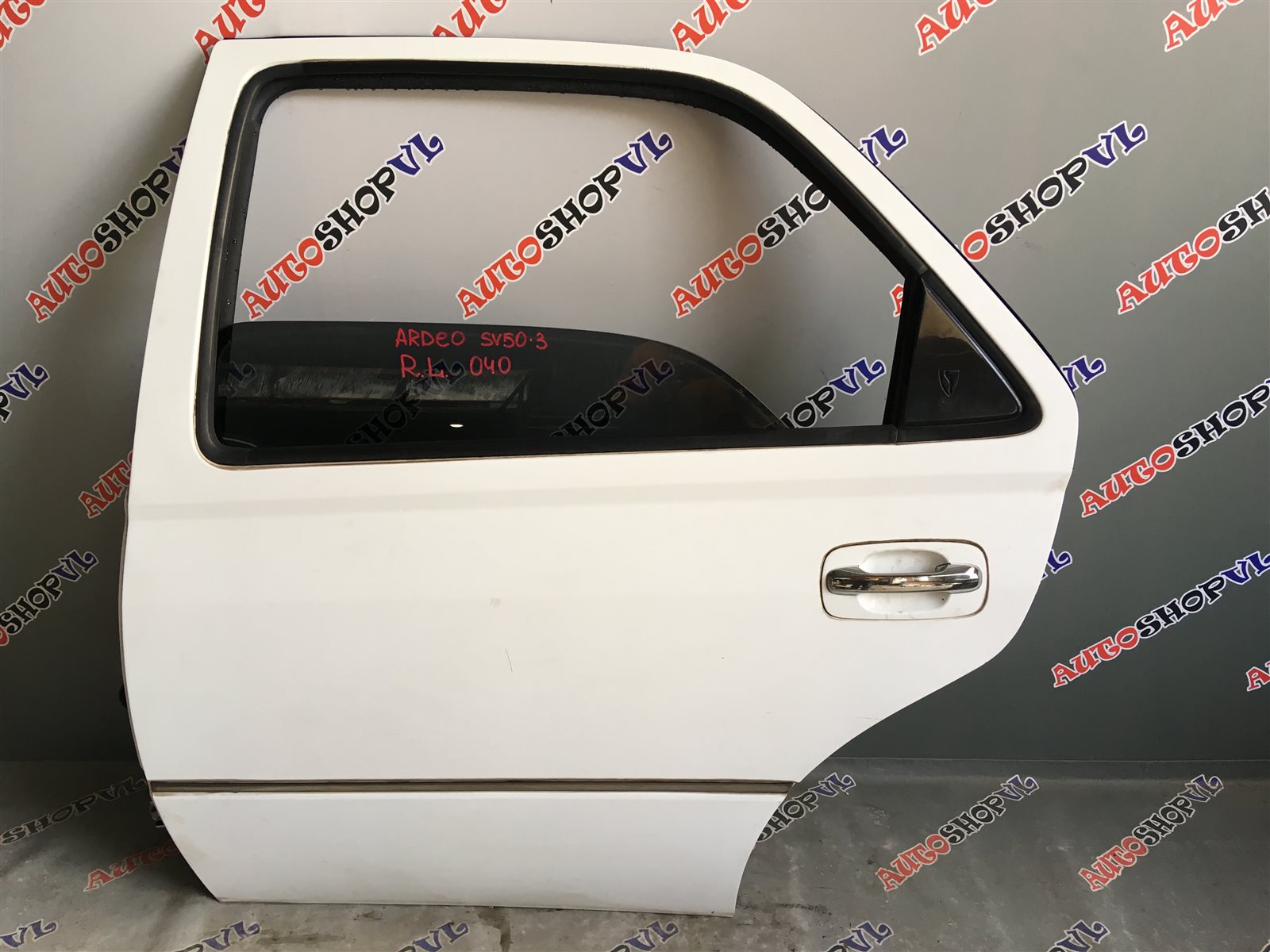 Дверь задняя левая TOYOTA VISTA ARDEO AZV50 67004-32320 контрактная