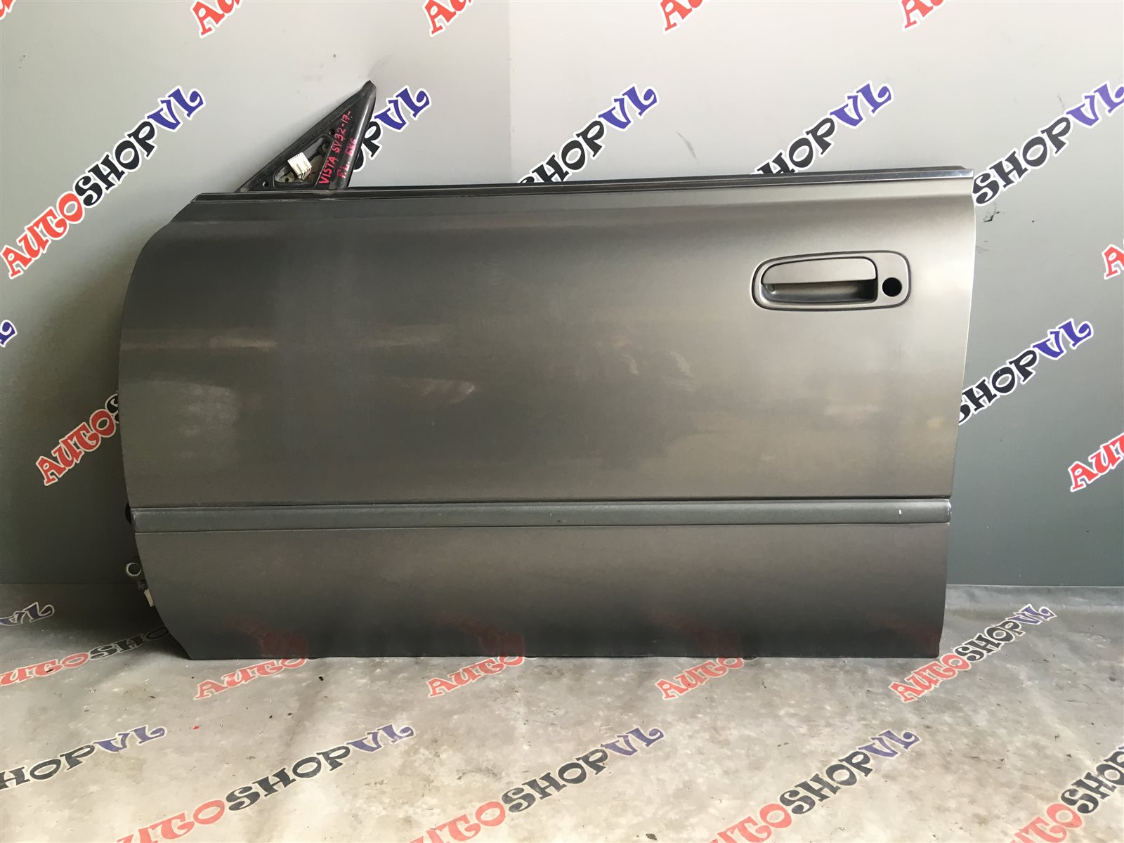 Дверь передняя левая TOYOTA VISTA SV30 67002-32280 контрактная