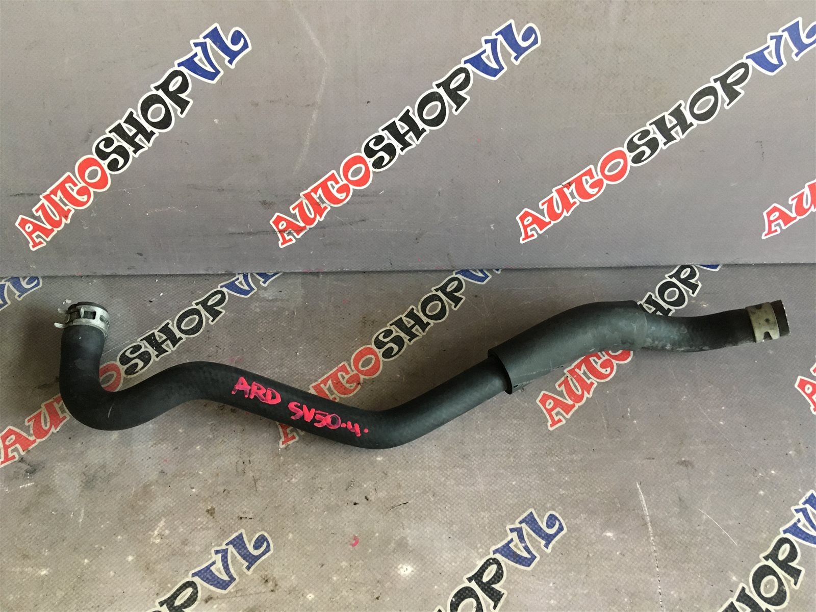 Патрубок радиатора печки TOYOTA VISTA ARDEO 06.1998 - 08.2001 SV50 3SFSE 87245-32440 контрактная