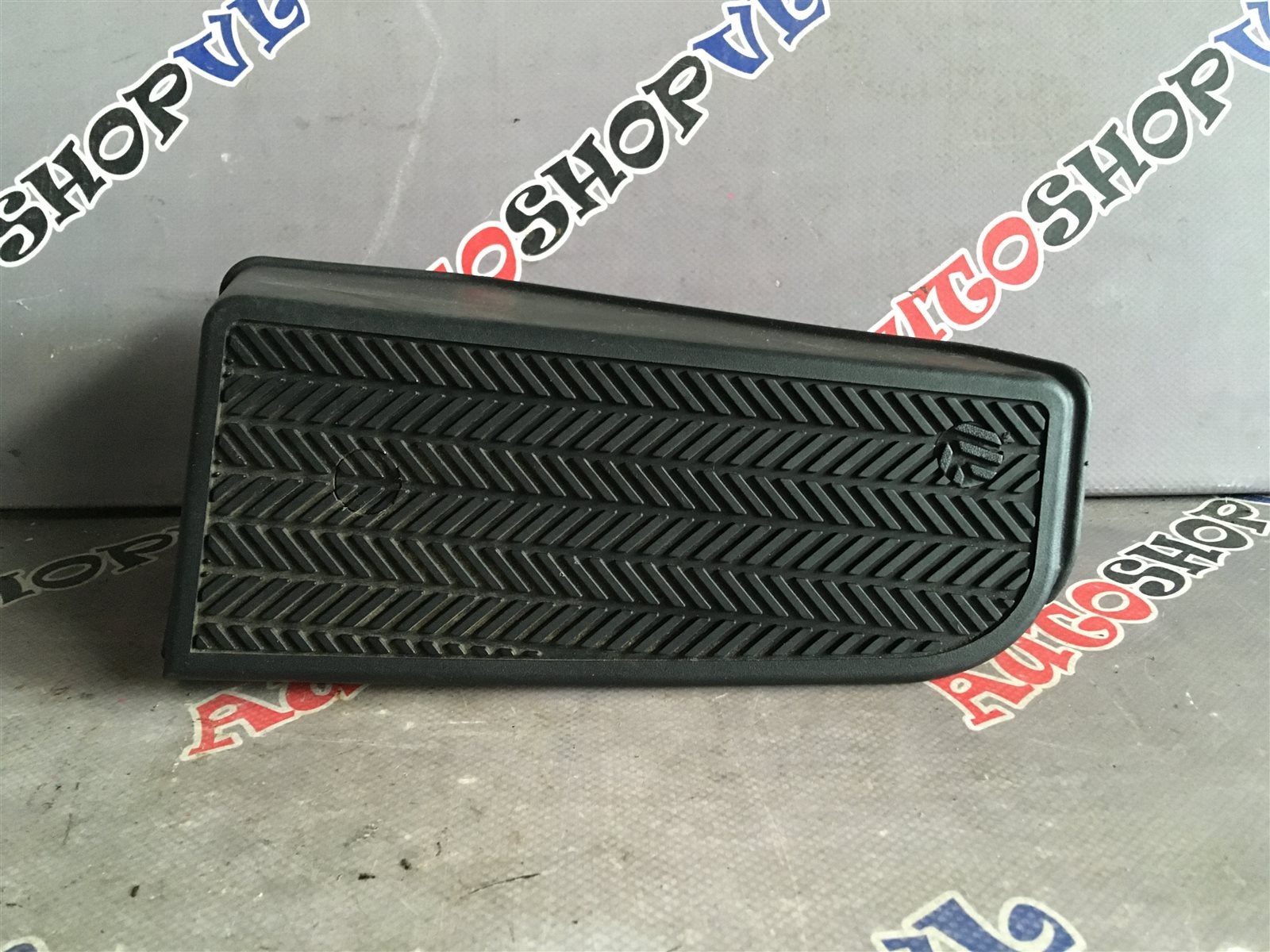 Подножка TOYOTA VISTA ARDEO 06.2000 SV50 3SFSE 58191-32050 контрактная