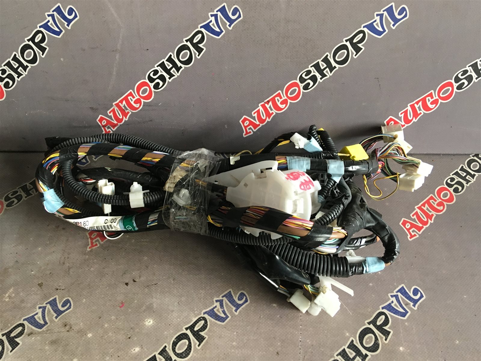 Электропроводка салона правая TOYOTA VISTA ARDEO 06.2000 SV50 3SFSE 82161-3P180 контрактная